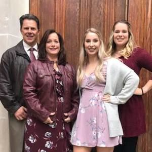 Meet your Posher, Lori ann stein